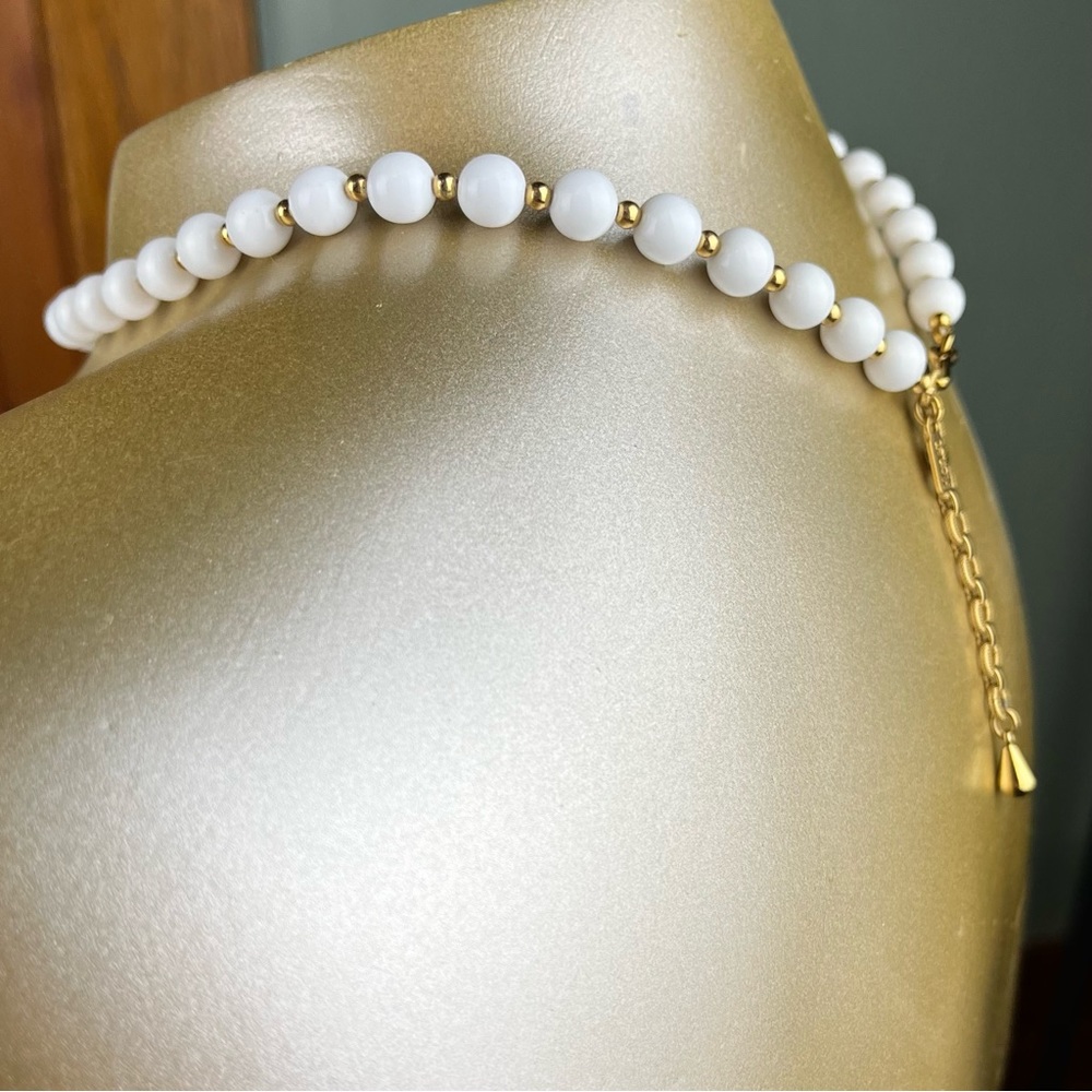 Vintage Signed MONET White Gold Tone Beaded Adjustable Choker Necklace Mod Retro